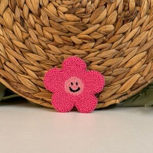 🆕 Pink Smiley Flower - Punch Needle Coaster